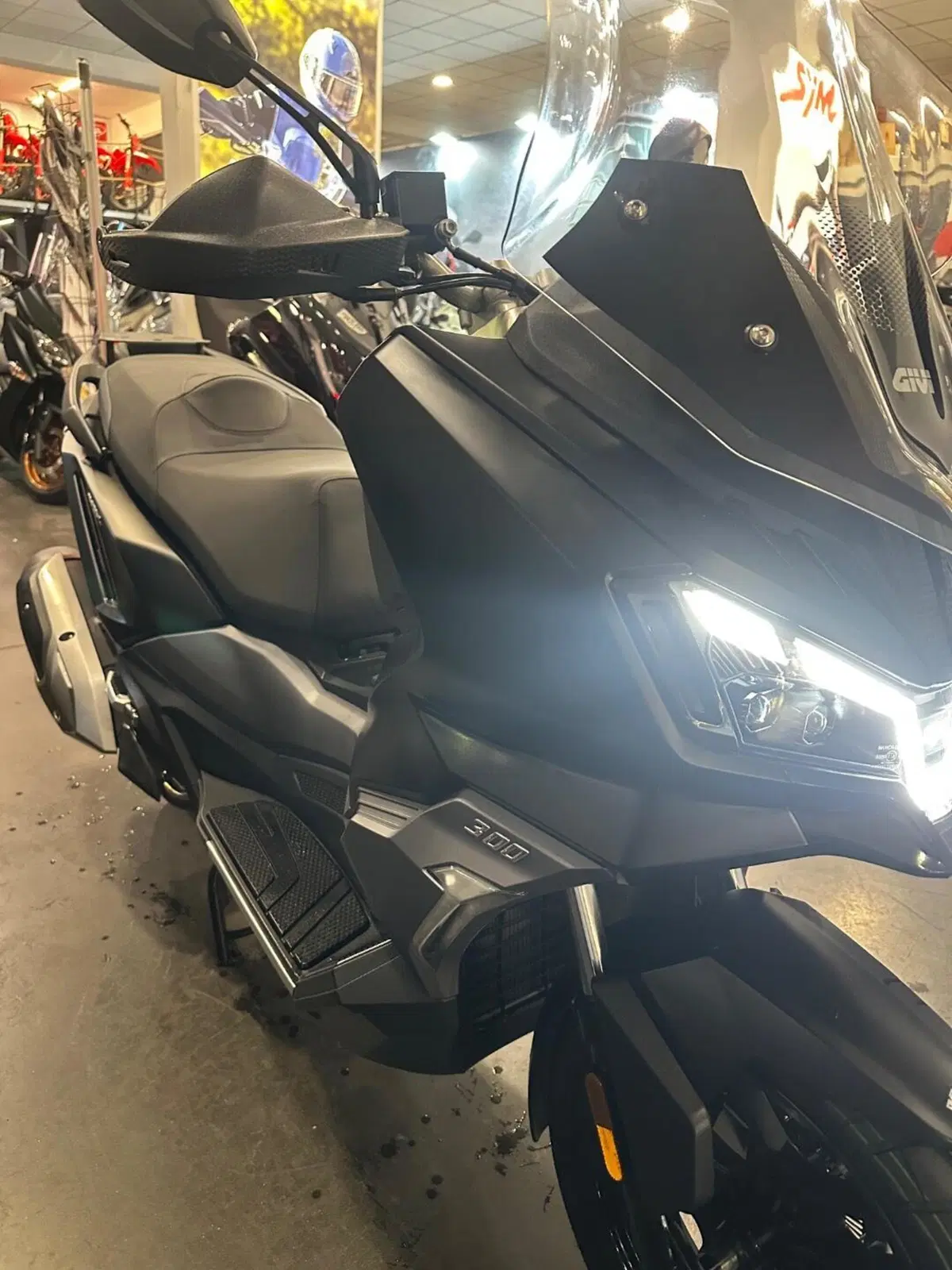 Sym ADX 300 (2024 - 26) (9)
