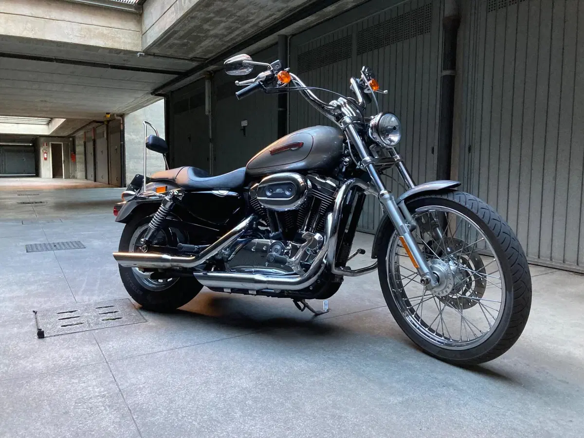 Harley-Davidson 1200 Custom (2007 - 13) - XL 1200C