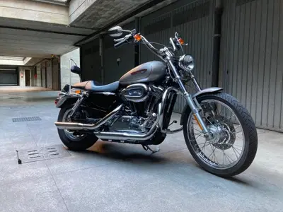 Harley-Davidson 1200 Custom (2007 - 13) - XL 1200C usata