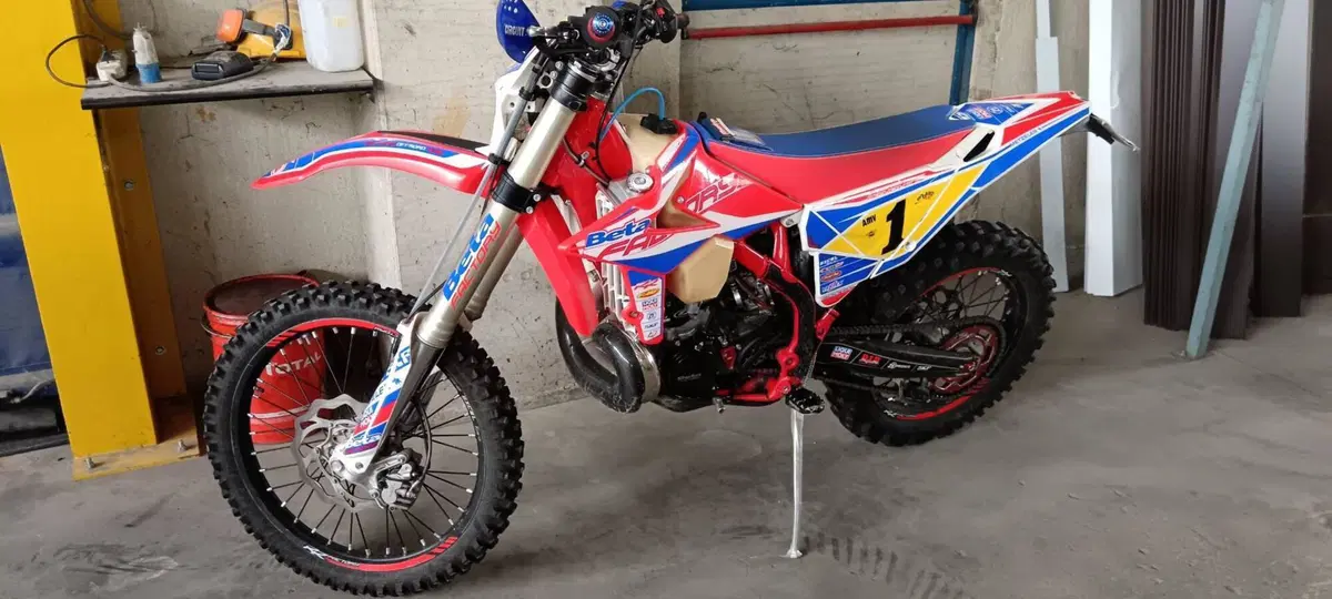 Betamotor RR 250 2T Enduro Racing (2019) (3)