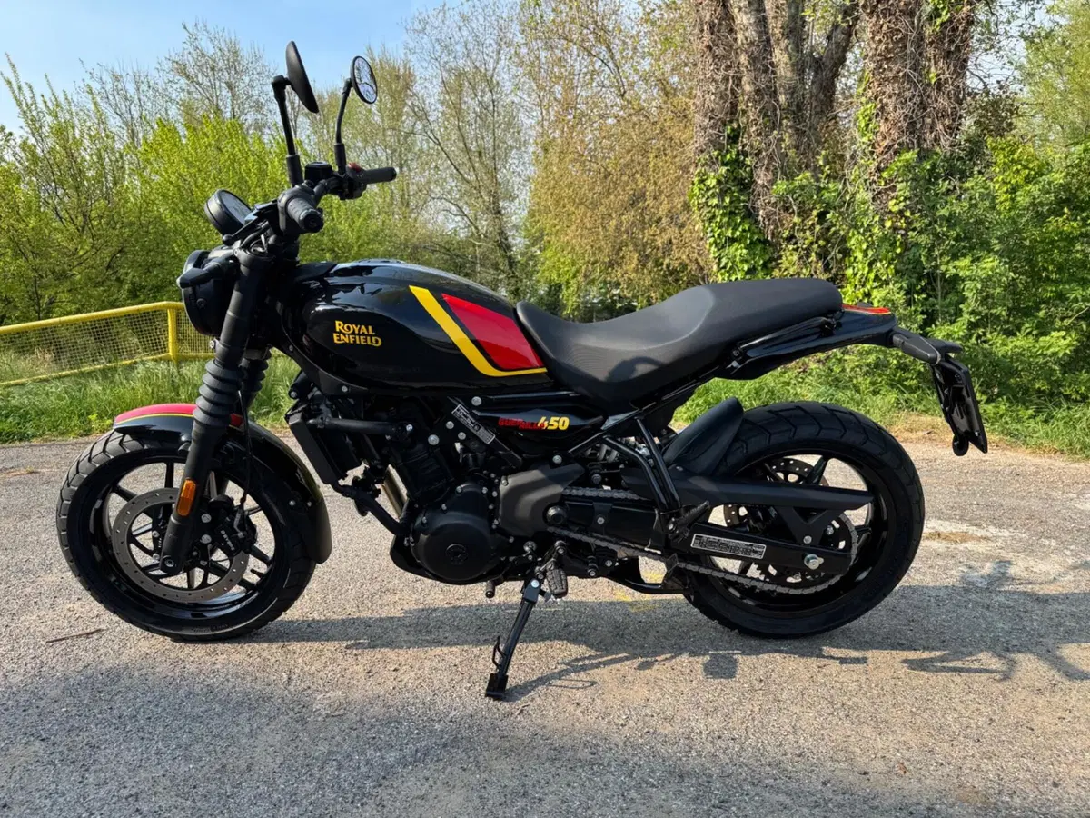 Royal Enfield Guerrilla 450 (2024 - 26) (2)