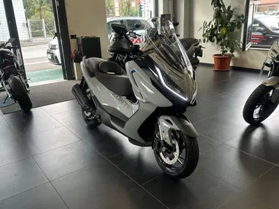 Zontes ZT368-E (2025) nuova