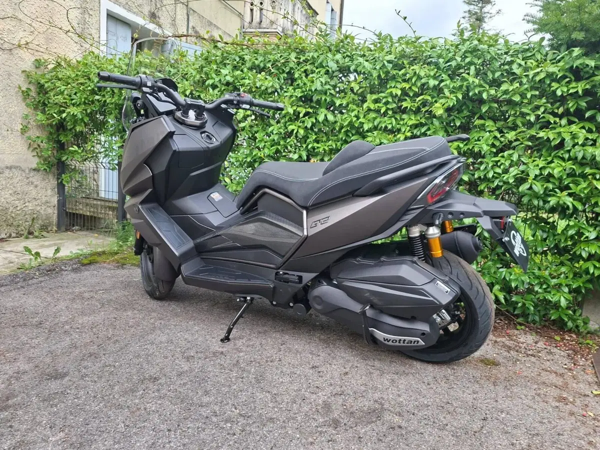 Wottan Motor GT2 300 (2025 - 26) (4)
