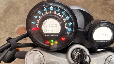 Royal Enfield Super Meteor 650 (2023 - 26) usata
