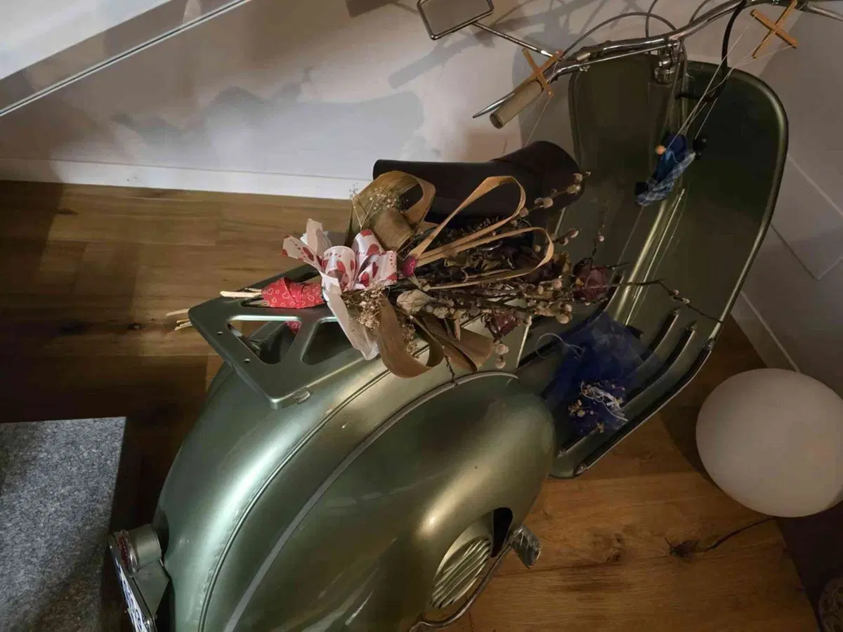 Piaggio Vespa 125 faro basso Bacchetta V1T (2)