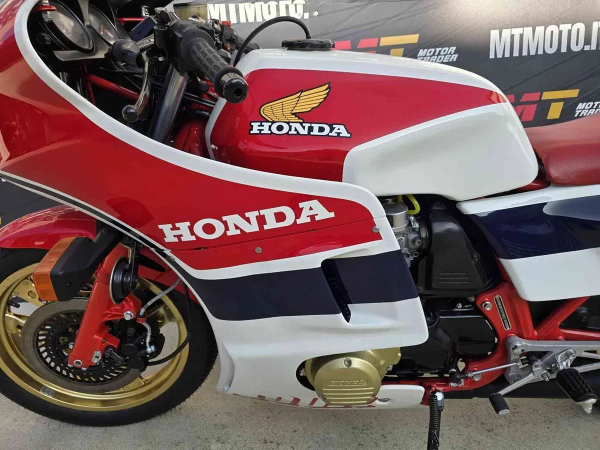 Honda cb1100r Scambio con Rolex (4)