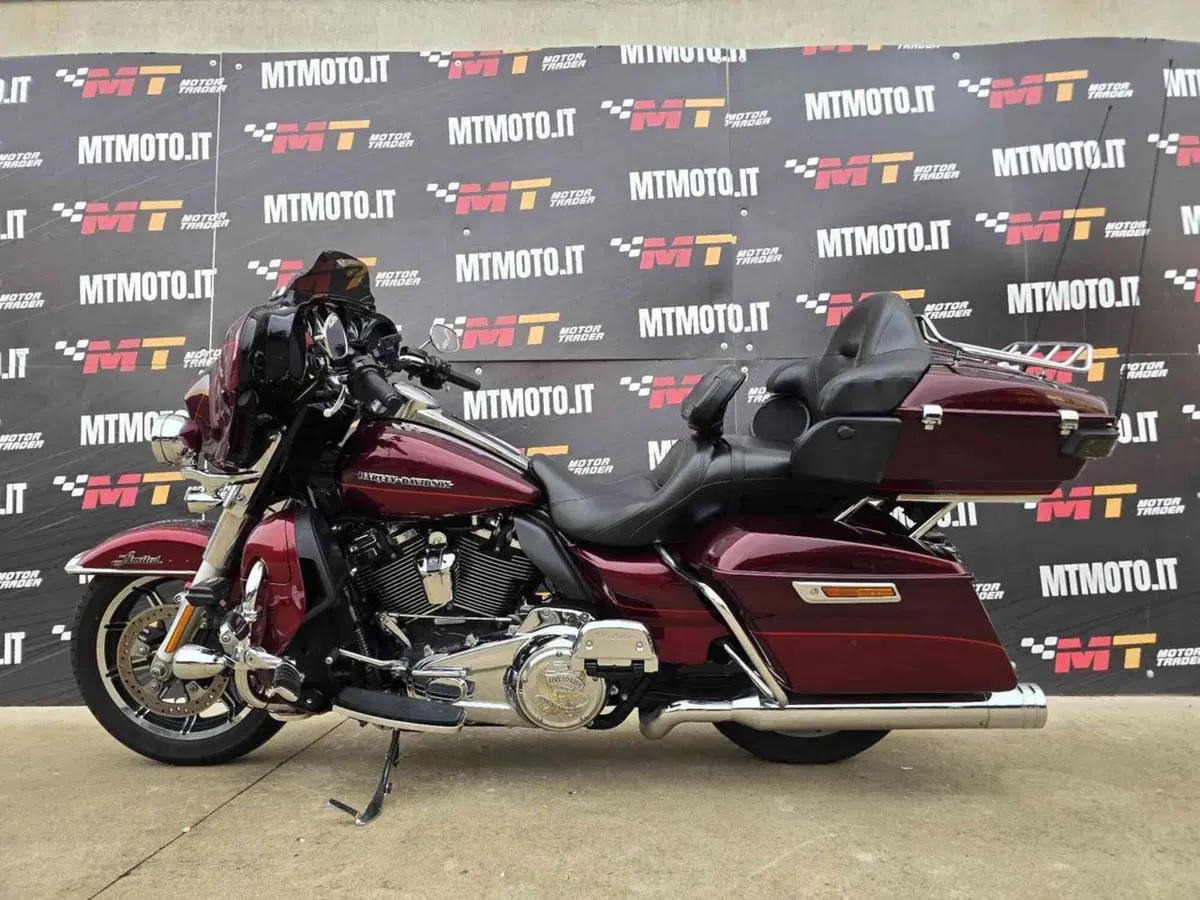 Harley-Davidson 107 Electra Glide Ultra Limited (2017 - 18) - FLHTK (2)