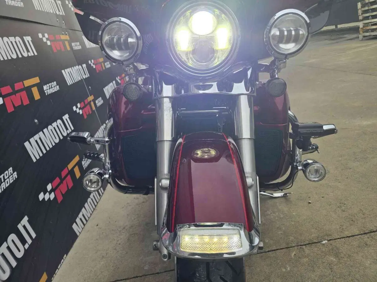 Harley-Davidson 107 Electra Glide Ultra Limited (2017 - 18) - FLHTK (6)