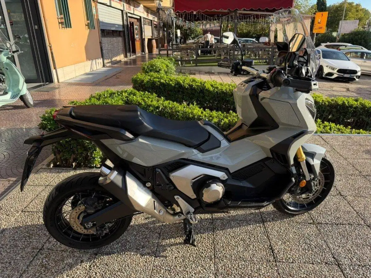 Honda X-ADV 750 DCT (2021 - 24) (6)