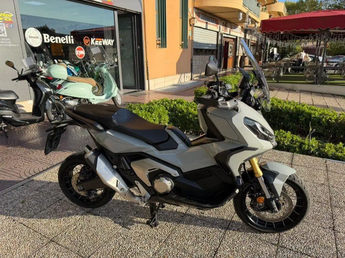 Honda X-ADV 750 DCT (2021 - 24) (8)