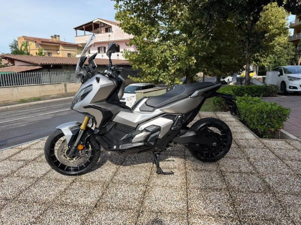 Honda X-ADV 750 DCT (2021 - 24) (9)