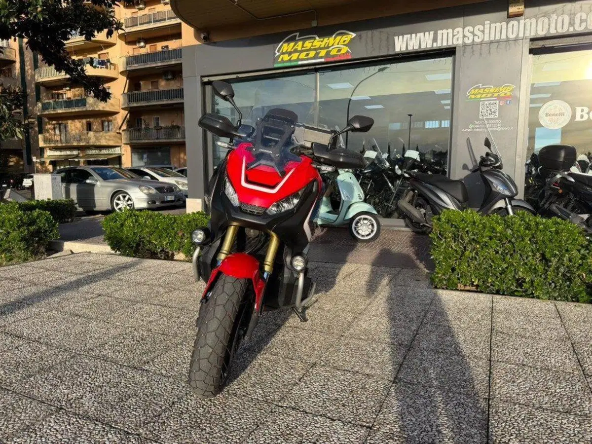 Honda X-ADV 750 Travel Edition (2017) (9)