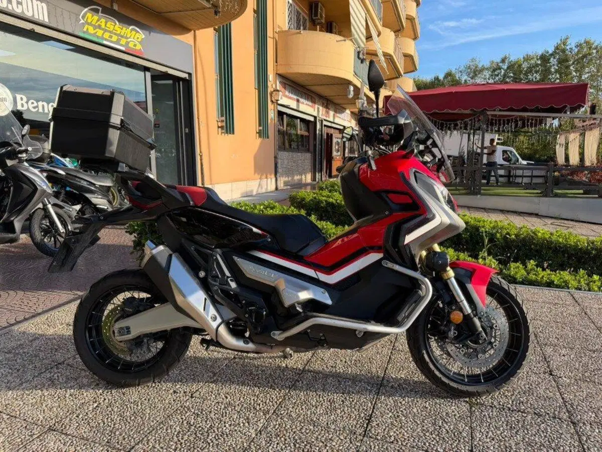 Honda X-ADV 750 Travel Edition (2017)