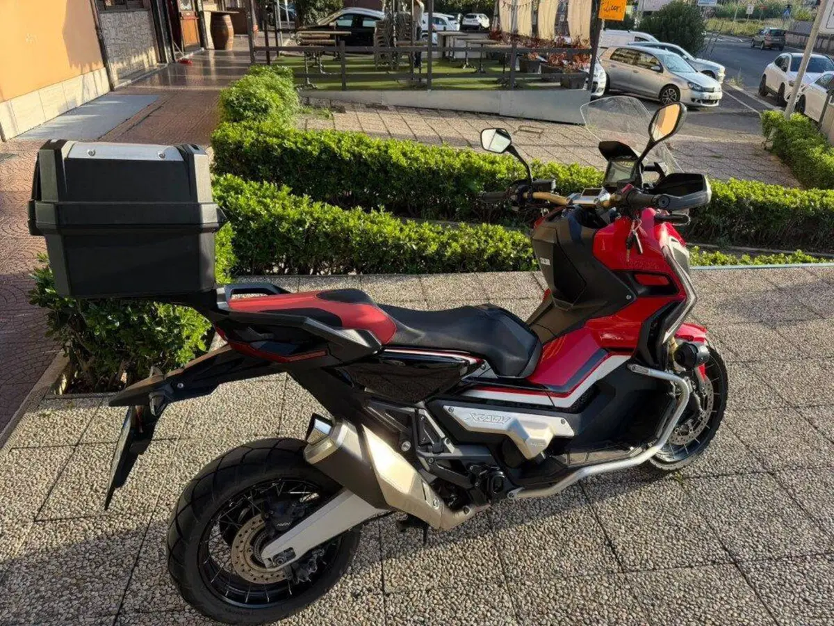 Honda X-ADV 750 Travel Edition (2017) (8)