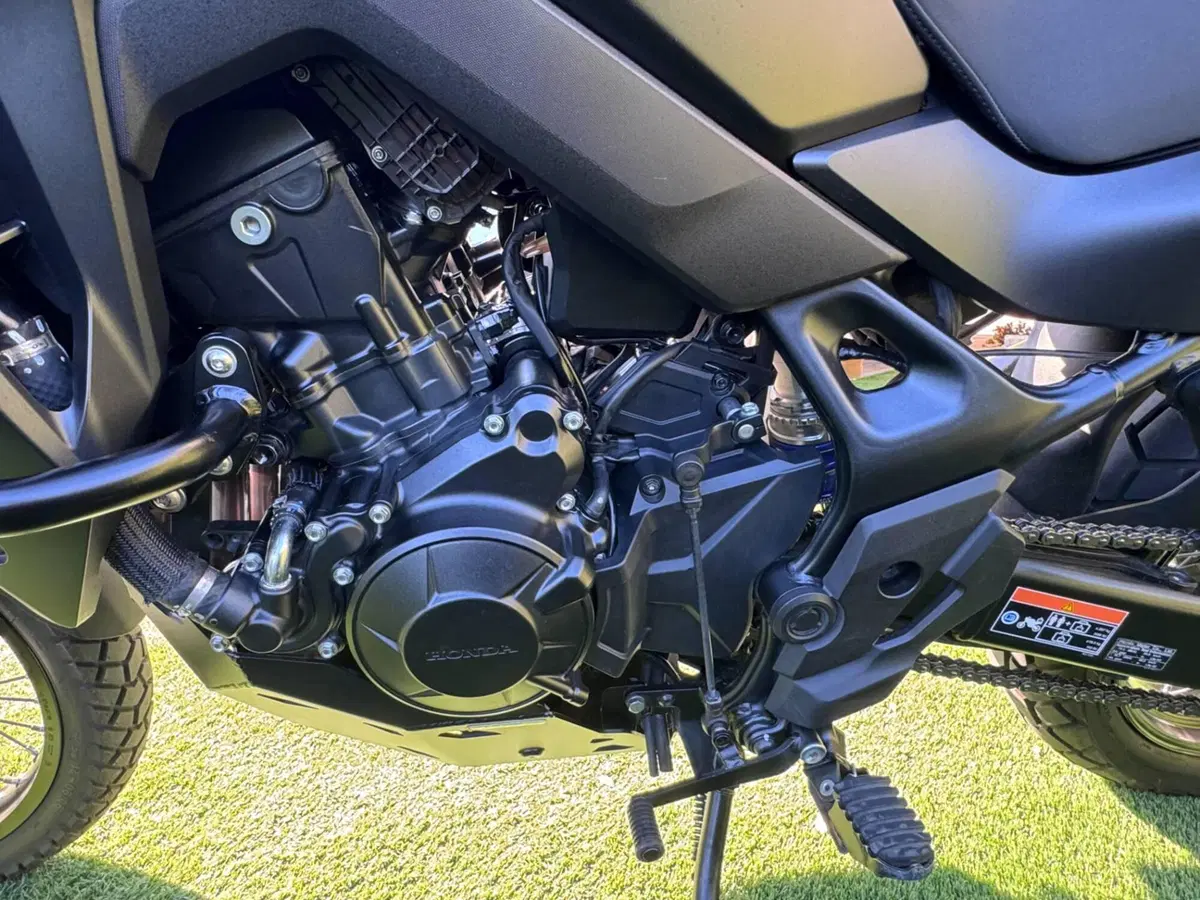 Honda Transalp XL750 (2023 - 24) (6)