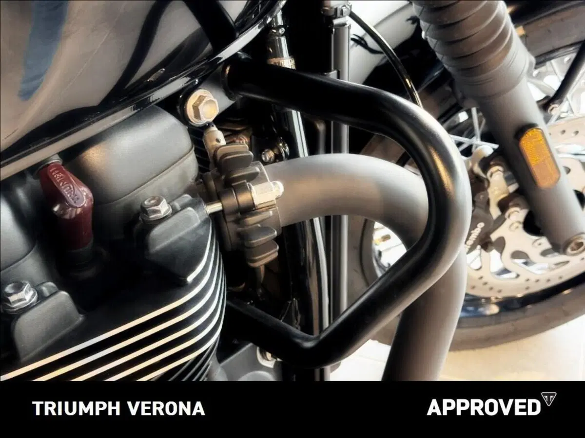 Triumph Bonneville T120 Black (2026) (2)