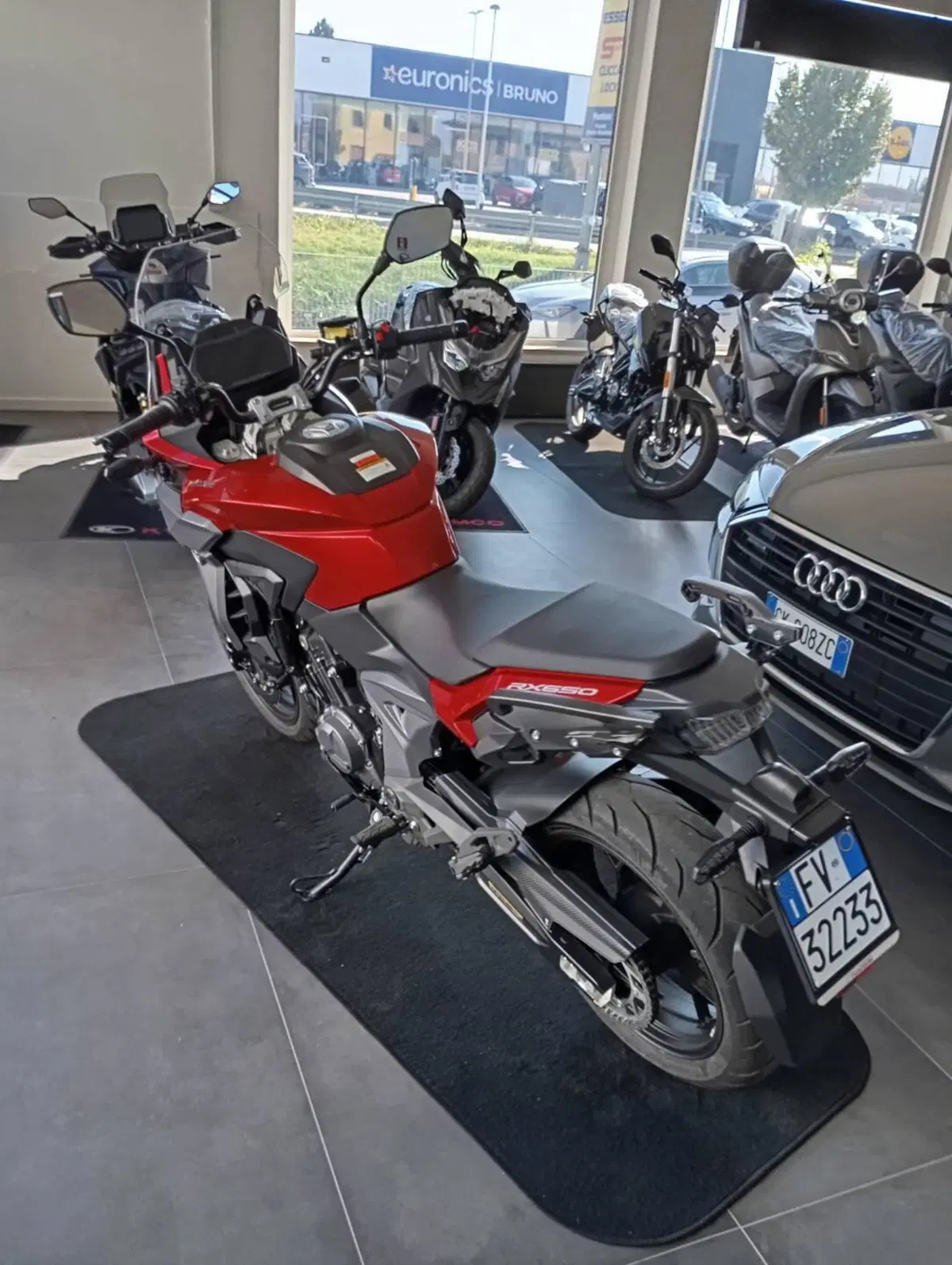 Cyclone RX650 (2025 - 26) (3)
