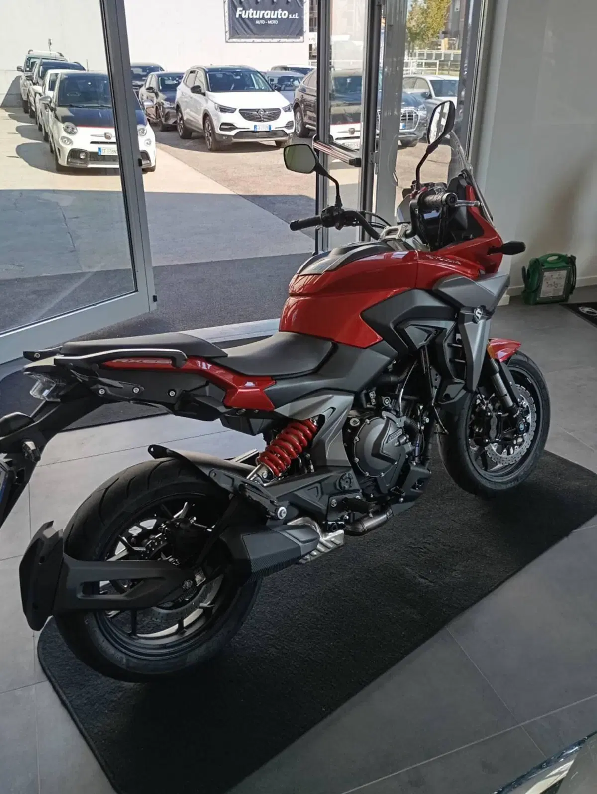 Cyclone RX650 (2025 - 26) (4)
