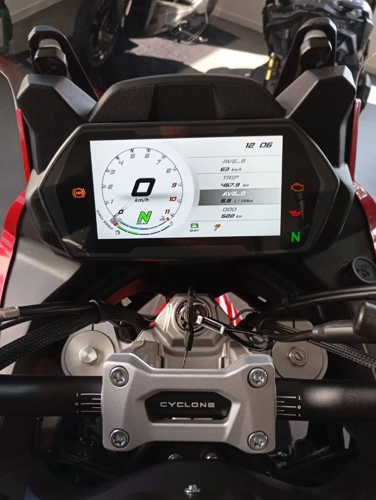 Cyclone RX650 (2025 - 26) (5)