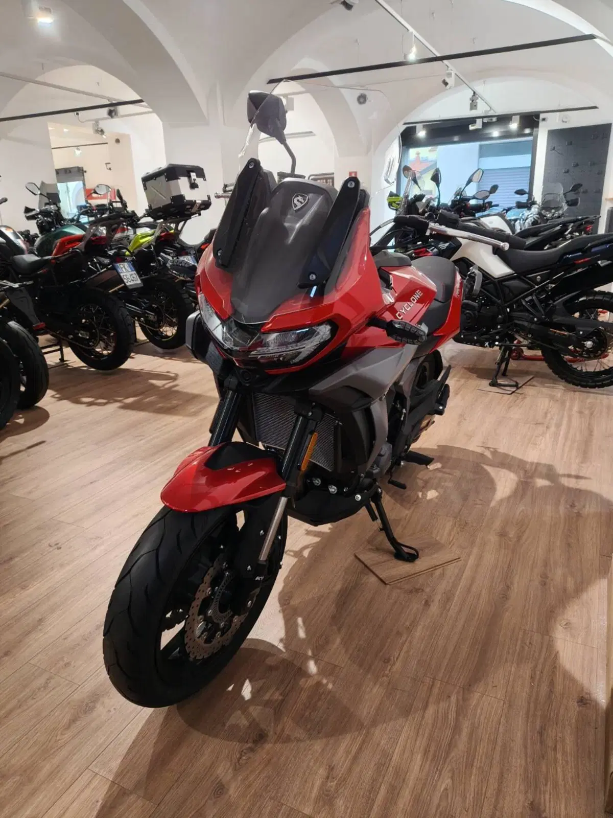 Cyclone RX650 (2025 - 26) (2)
