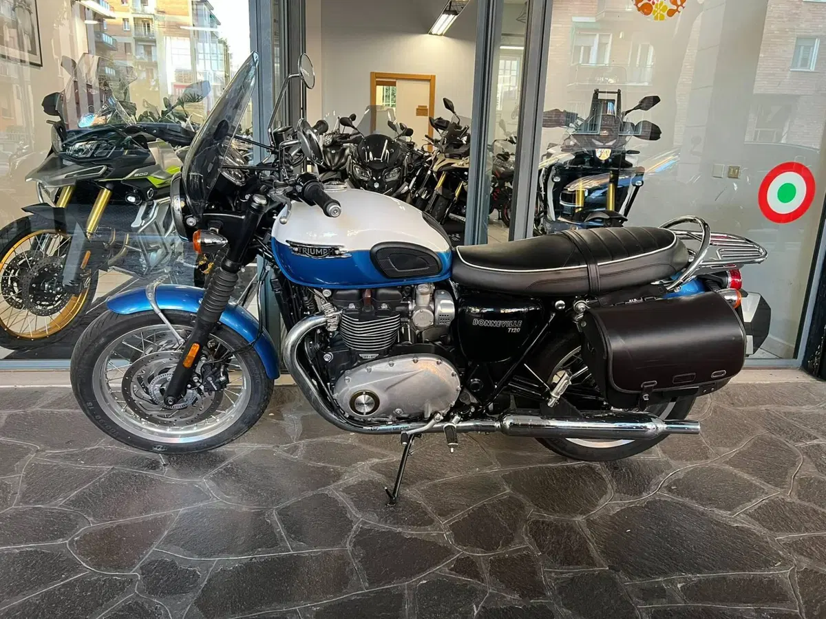 Triumph Bonneville T120 (2021 - 25)