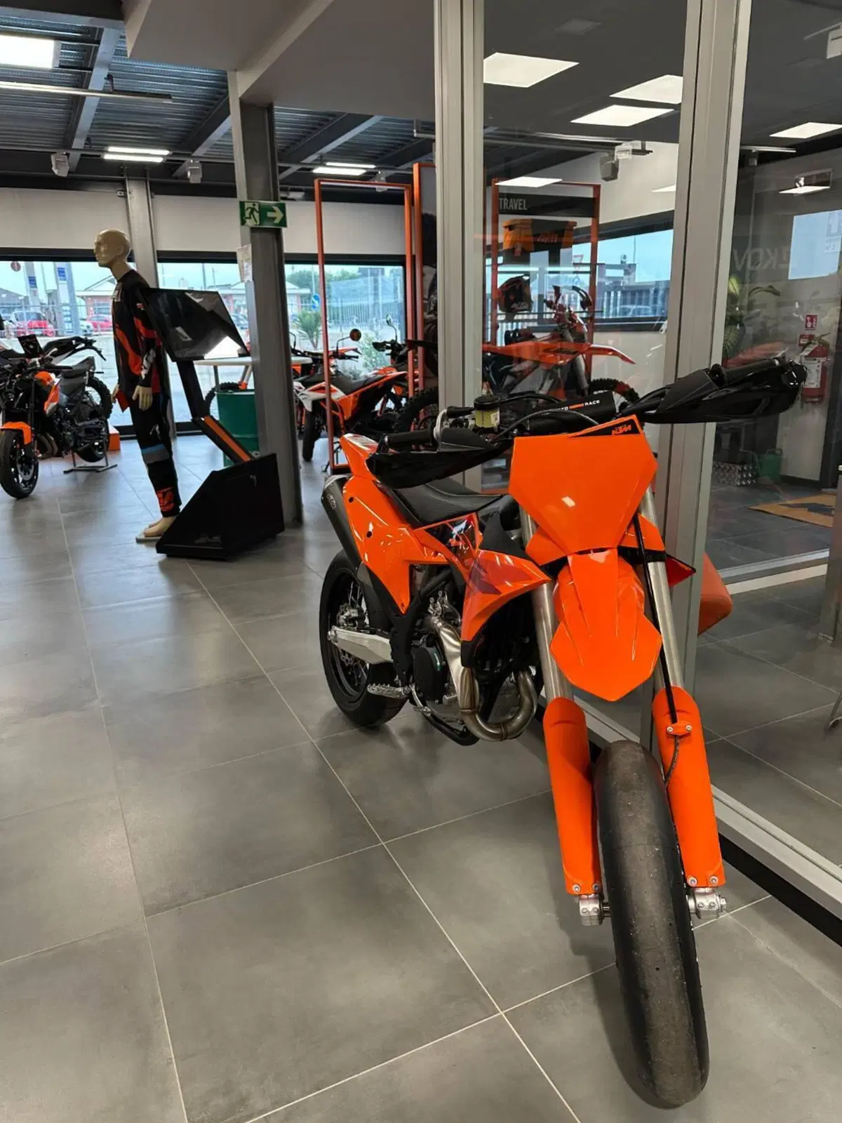 KTM 450 SMR (2027) (3)