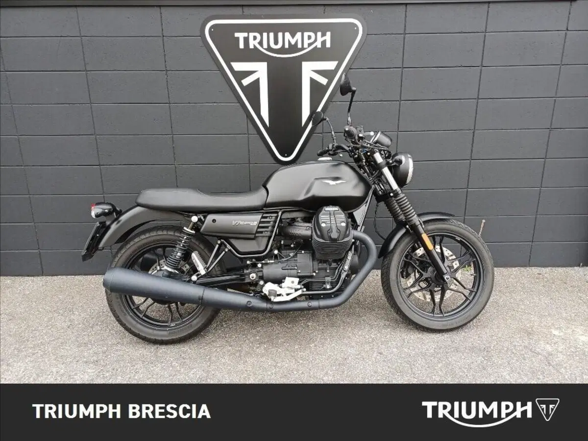 Moto Guzzi V7 III Stone (2017 - 20)