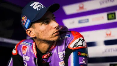 MotoGP, stagione finita per Toprak Razgatlioglu, si opererà alla spalla dopo la caduta di Mandalika