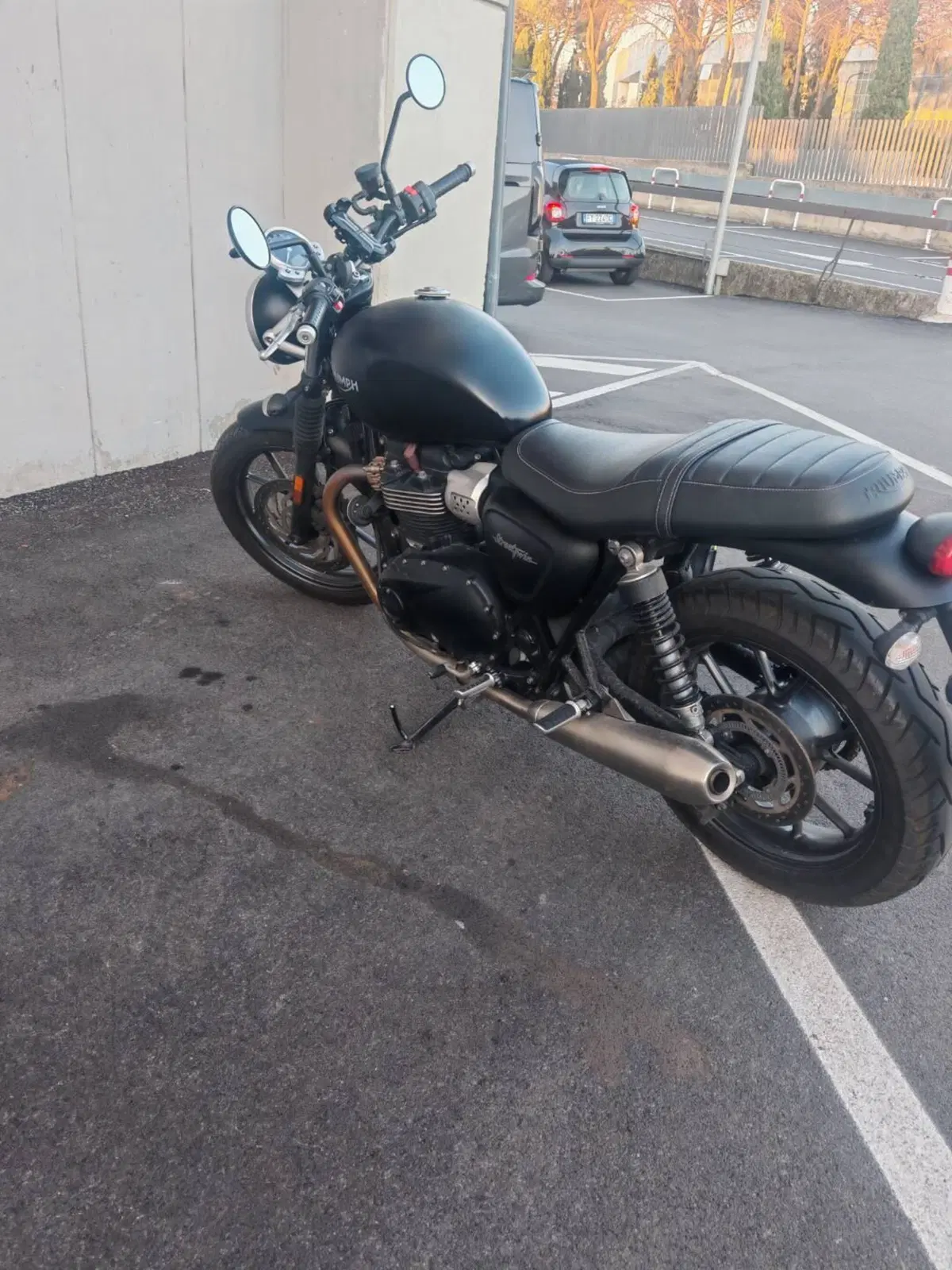 Triumph Street Twin 900 (2017 - 18) (4)