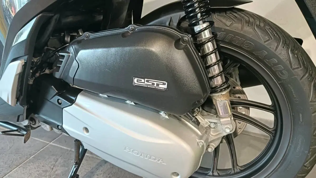 Honda SH 125 i ABS (2013 - 17) (10)