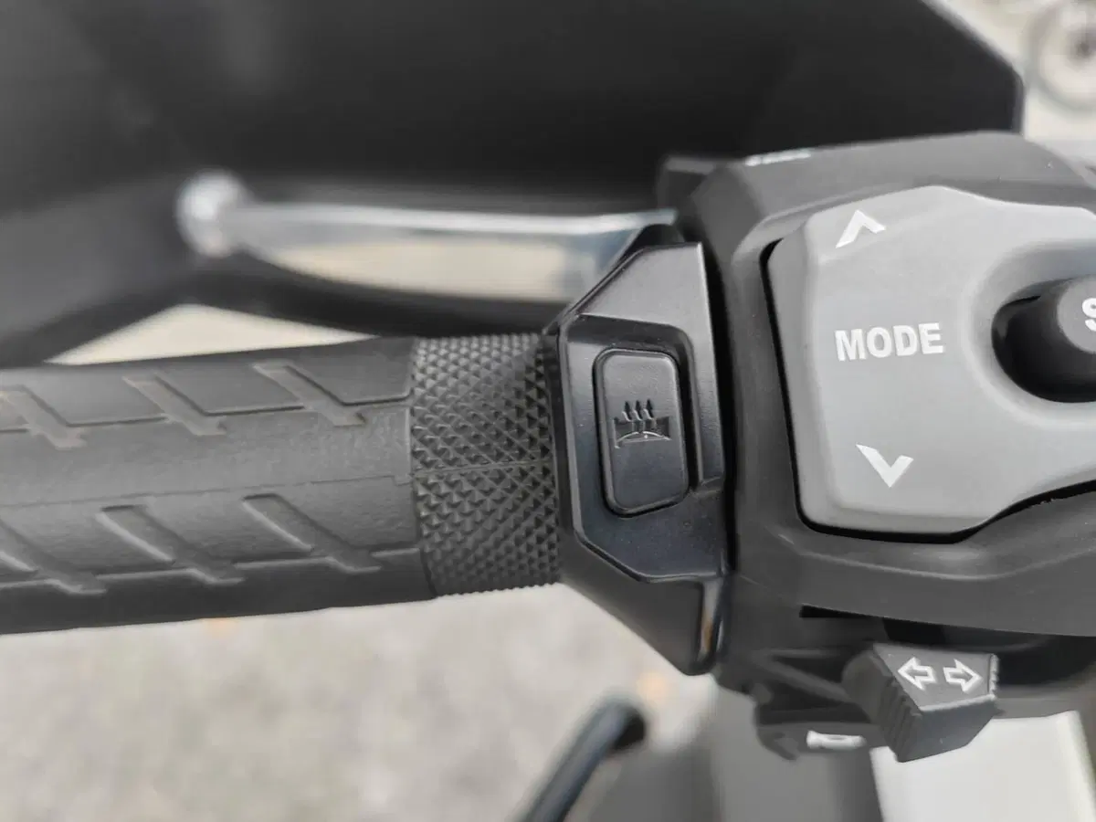 Suzuki V-Strom 650XT Explorer (2022 - 25) (2)