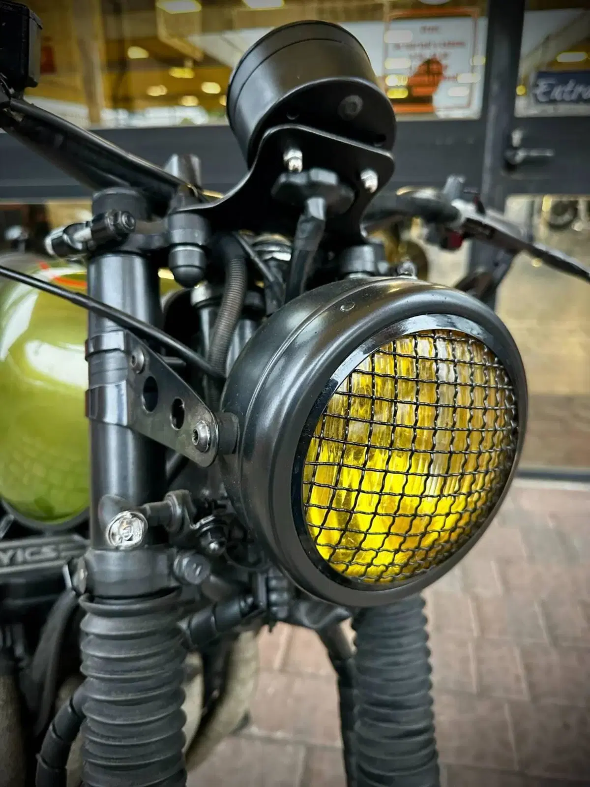 Yamaha XJ 500 CAFE' RACER/SCRAMBLER (6)