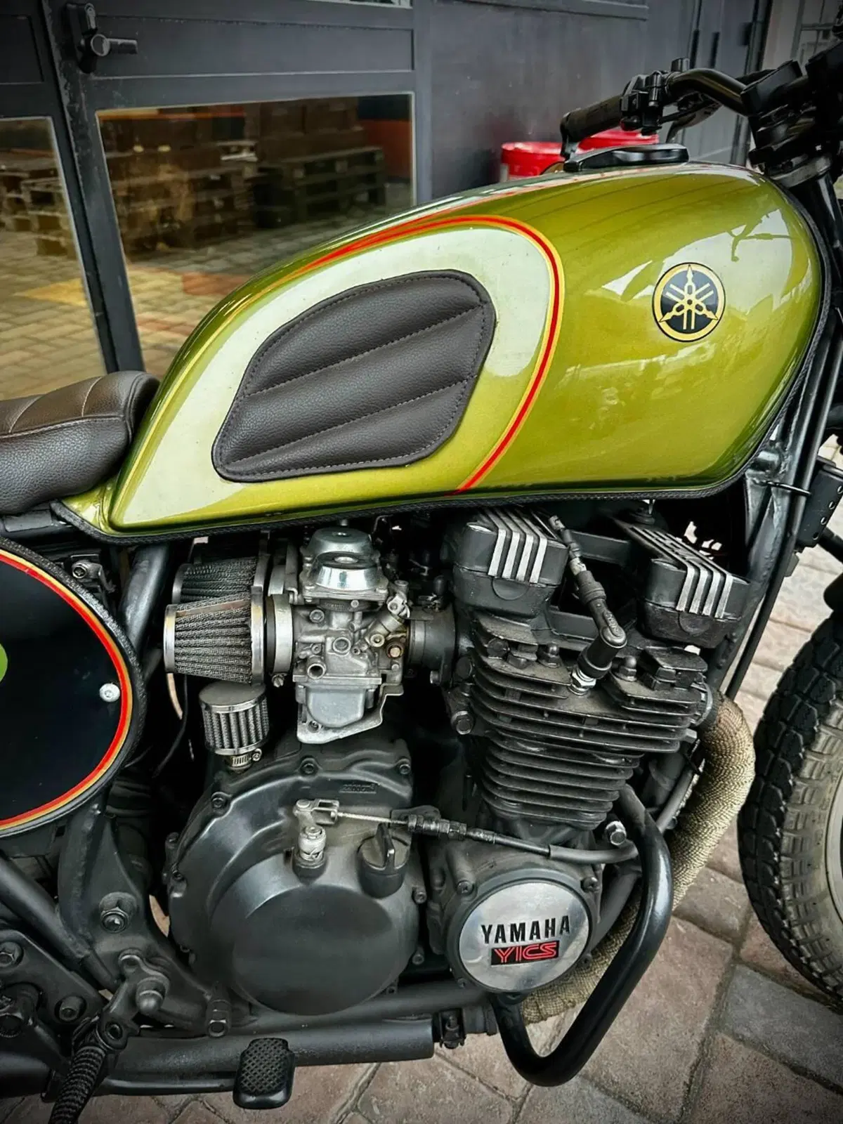 Yamaha XJ 500 CAFE' RACER/SCRAMBLER (8)