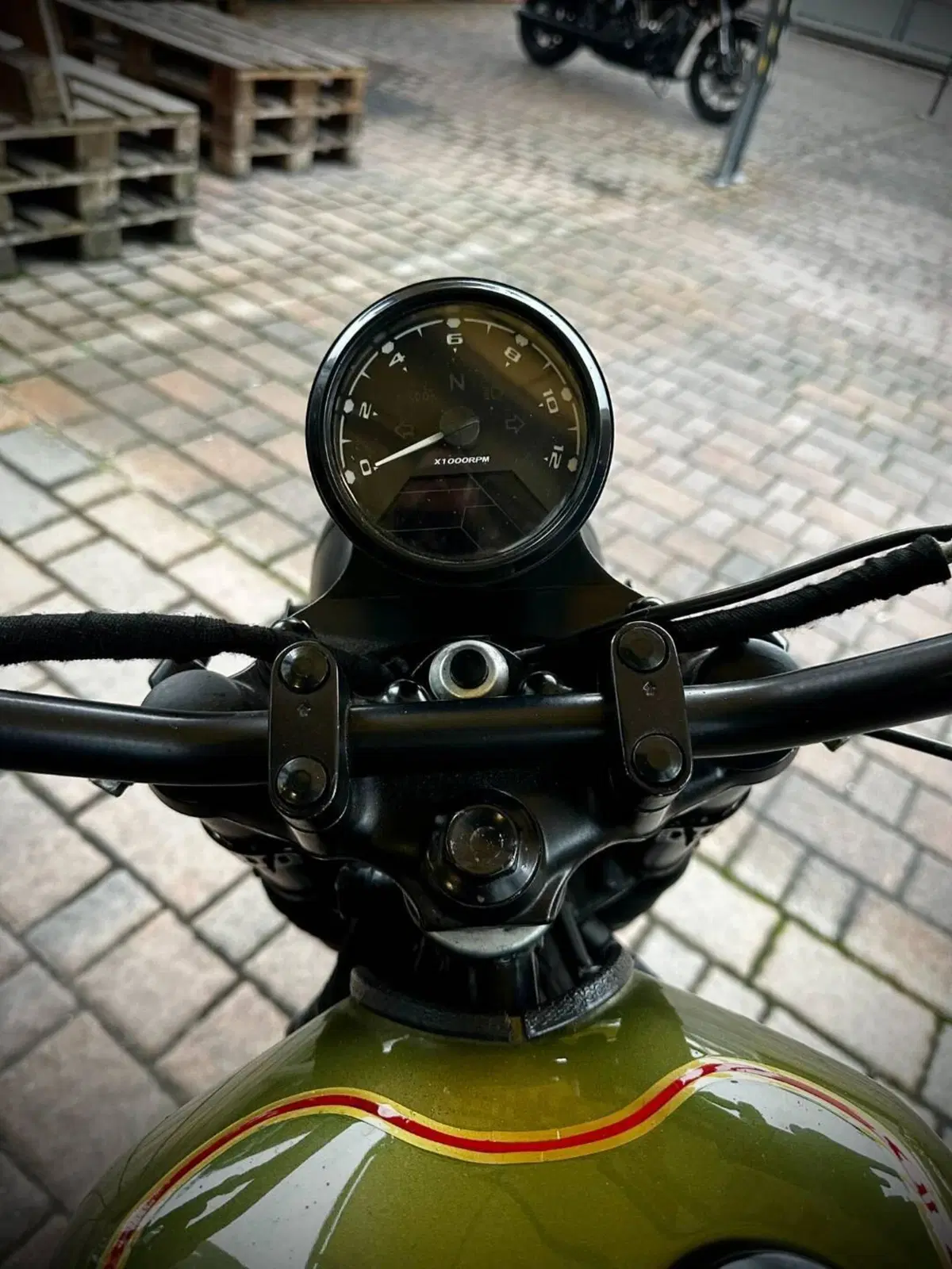 Yamaha XJ 500 CAFE' RACER/SCRAMBLER (11)