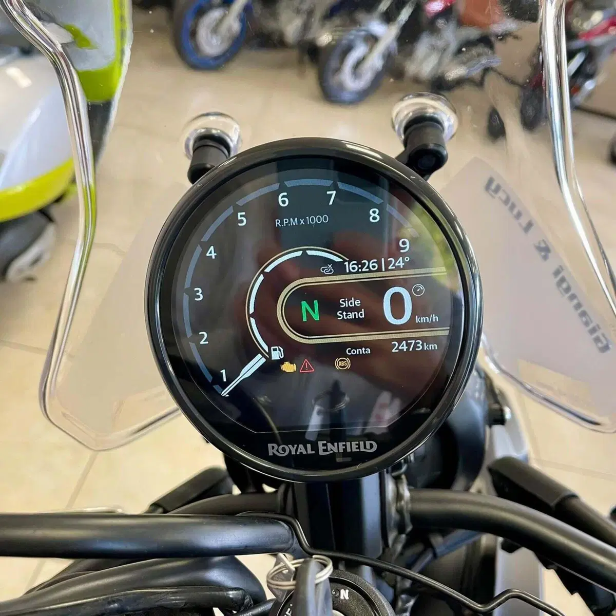 Royal Enfield Himalayan 450 (2024 - 26) (2)