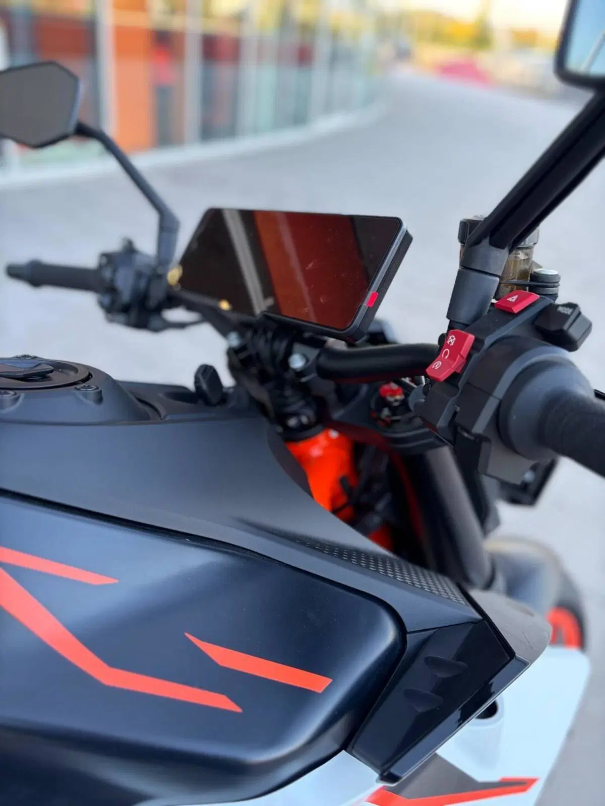 KTM 990 Duke R (2026) (6)
