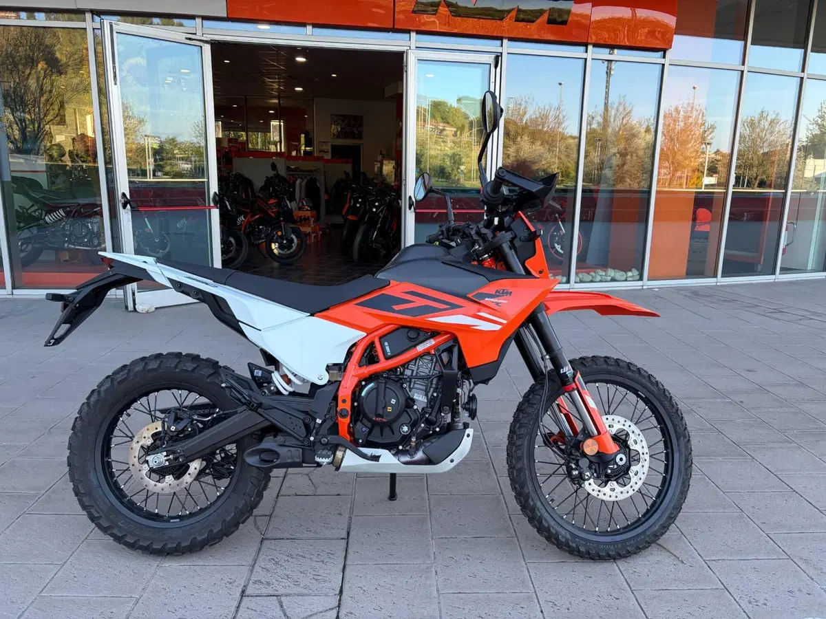 KTM 390 Enduro R (2025 - 26) (2)