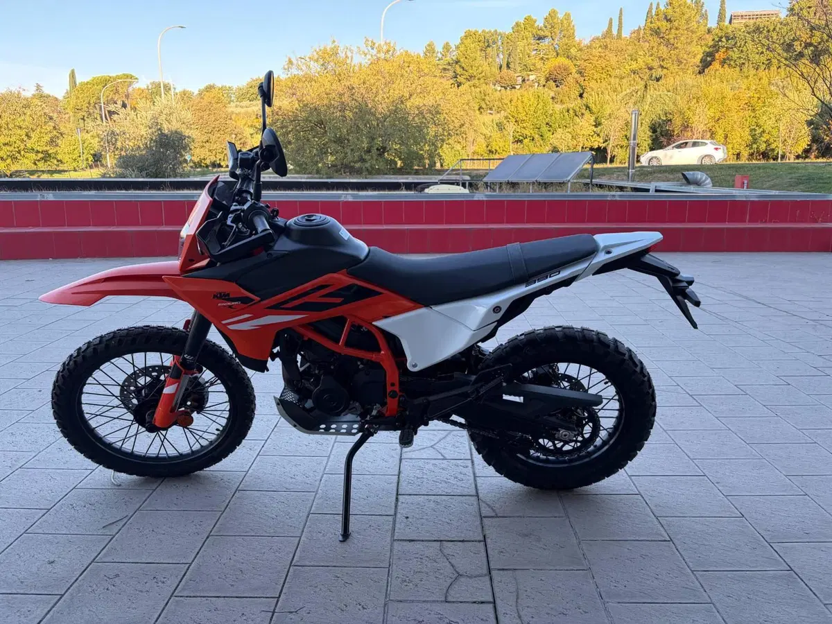 KTM 390 Enduro R (2025 - 26) (4)