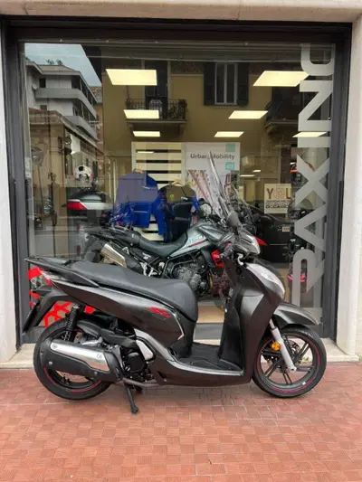 Honda SH 300 i Sport ABS (2018 - 20) usata