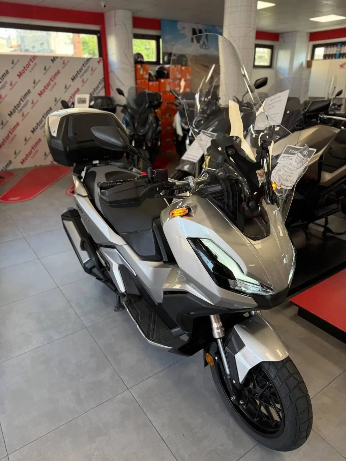 Honda ADV 350 (2022 - 24) (2)