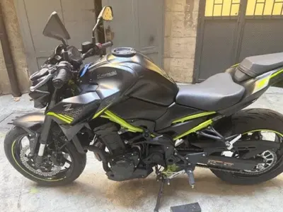 Kawasaki Z 900 (2021 - 24) usata