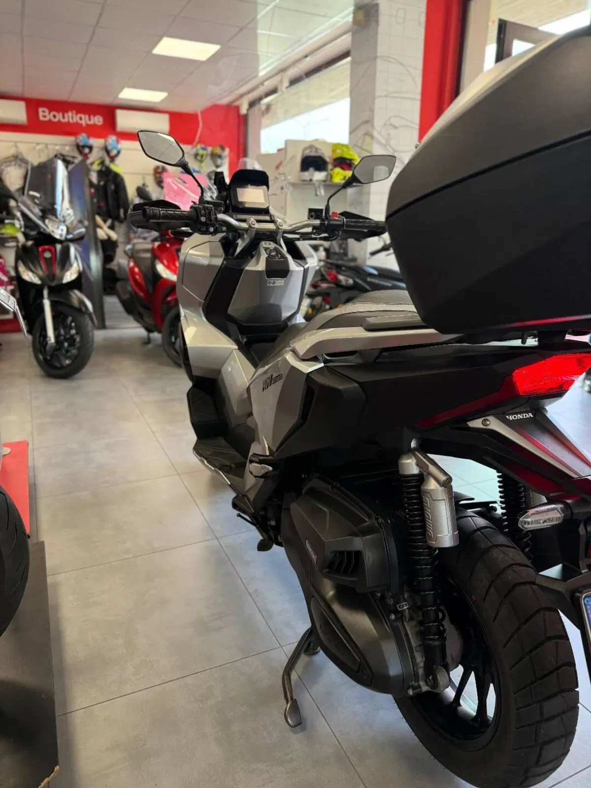 Honda ADV 350 (2022 - 24) (5)