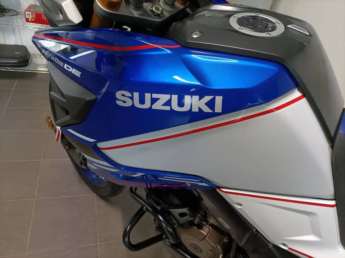 Suzuki V-Strom 1050DE (2023 - 24) (6)