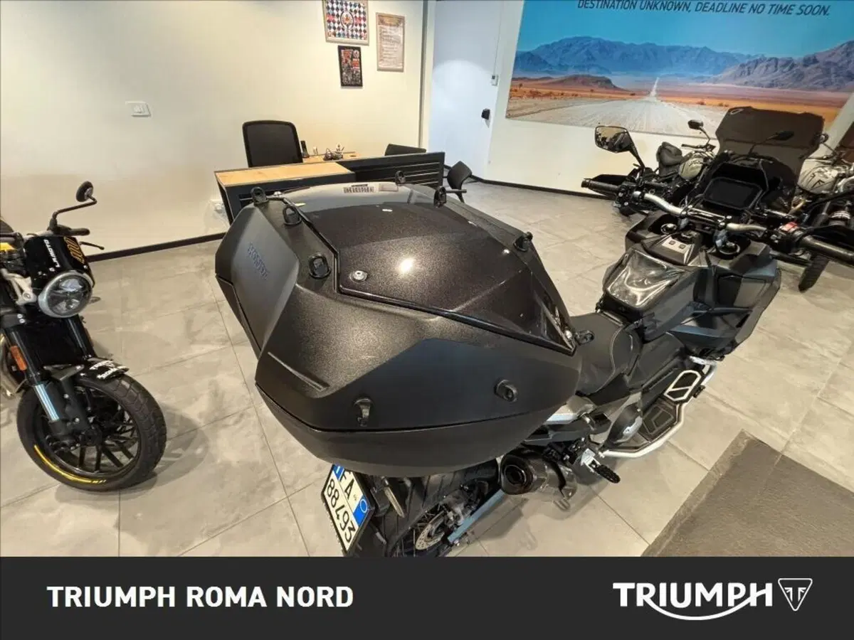 Honda X-ADV 750 DCT (2021 - 24) (8)