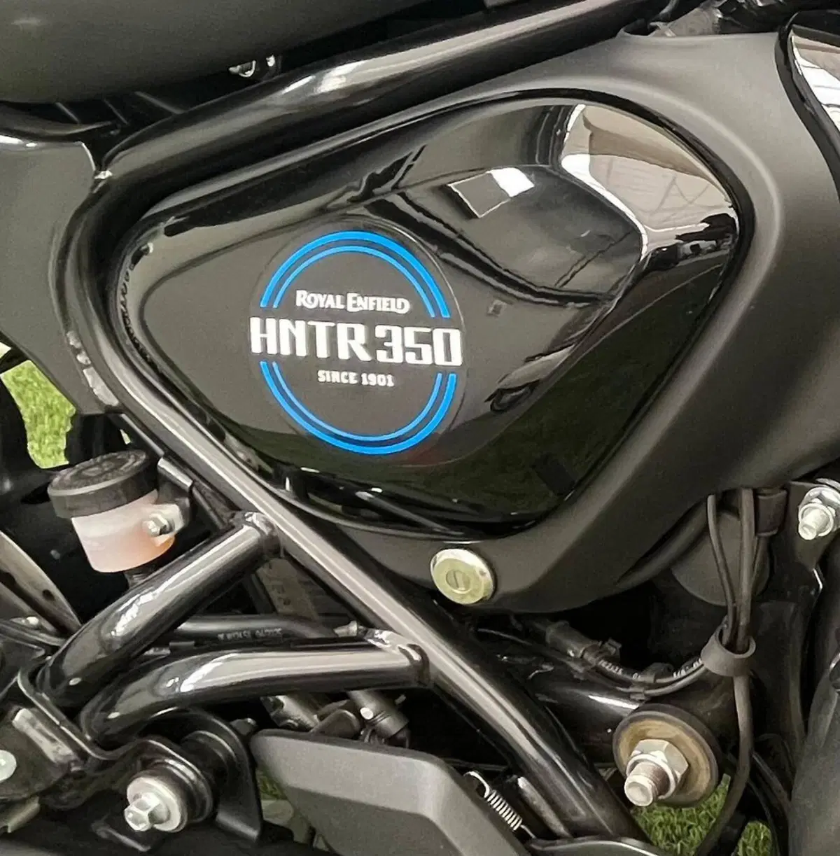 Royal Enfield HNTR 350 (2022 - 26) (9)