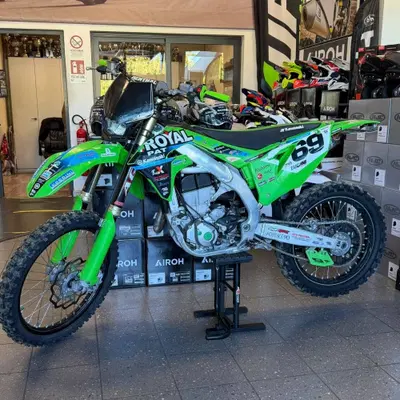 Kawasaki KX450F (2021) usata