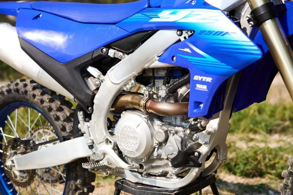 Silenziosa ma efficace - Yamaha YZ 250F 2027 - il TEST di Moto.it [VIDEO e [GALLERY] (2)