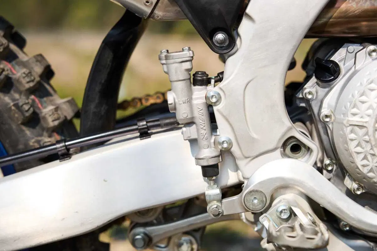 Silenziosa ma efficace - Yamaha YZ 250F 2027 - il TEST di Moto.it [VIDEO e [GALLERY] (7)