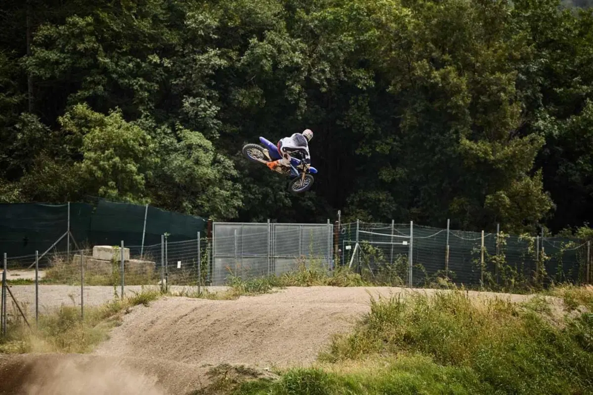 Silenziosa ma efficace - Yamaha YZ 250F 2027 - il TEST di Moto.it [VIDEO e [GALLERY] (11)
