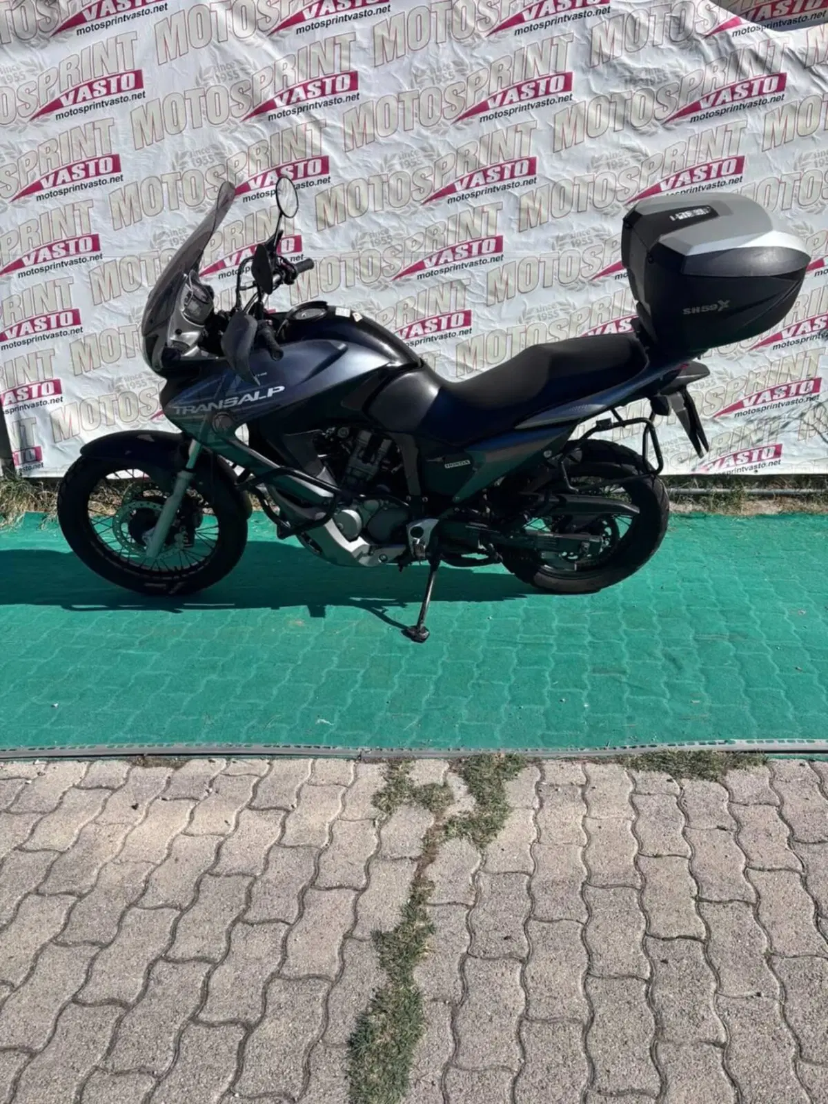 Honda Transalp XL 700 V (2007 - 13) (2)